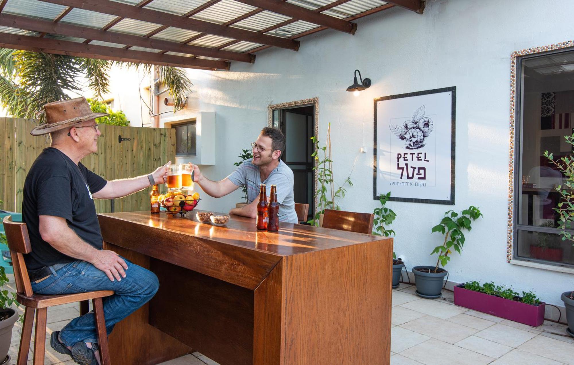 Bar-On Vacation Resort - Nature, Culture, Tours & Tastes Near Nahariyya - בר-און ריזורט, בתי מפונים , טבע, תרבות, סיורים וקולינריה Ben 'Ammi Номер фото